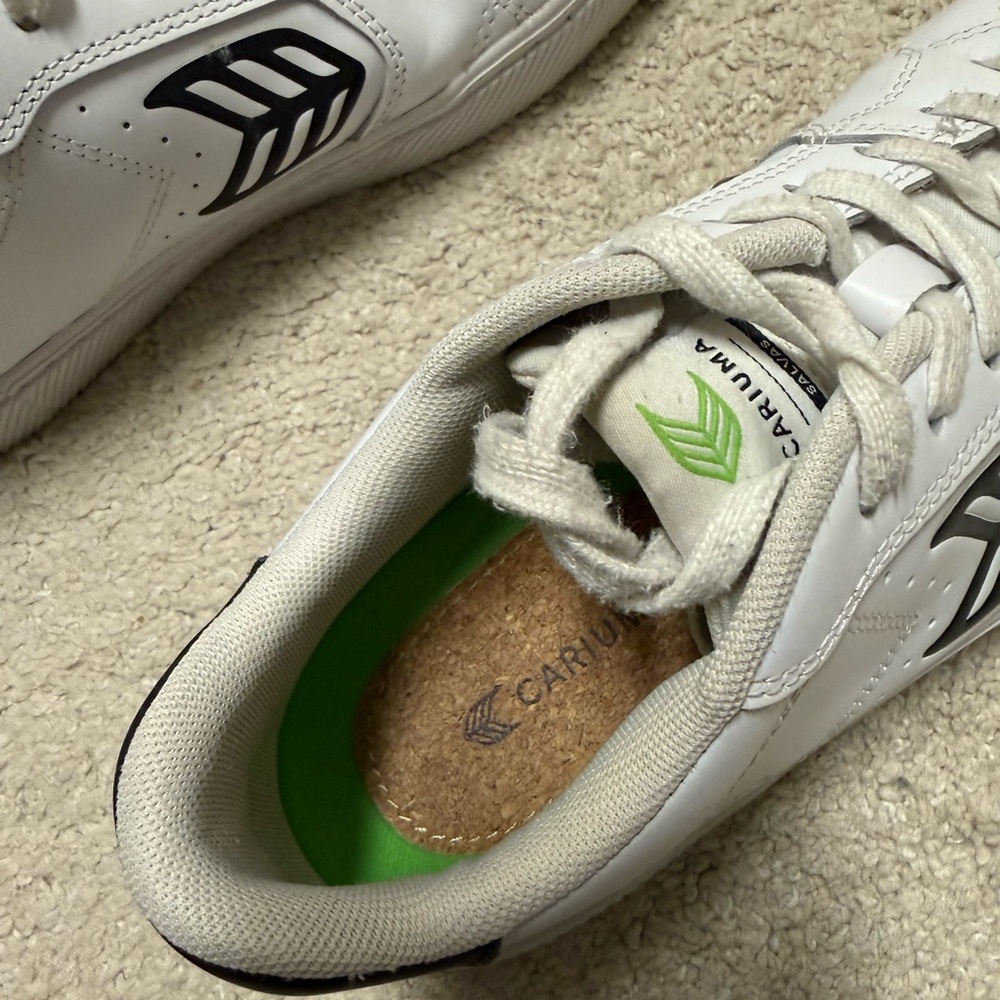 Cariuma White and Black Women's Sneakers - Picture 7 of 9